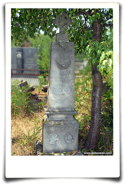 0051 Nadgrobni spomenik Milice Batoćanin