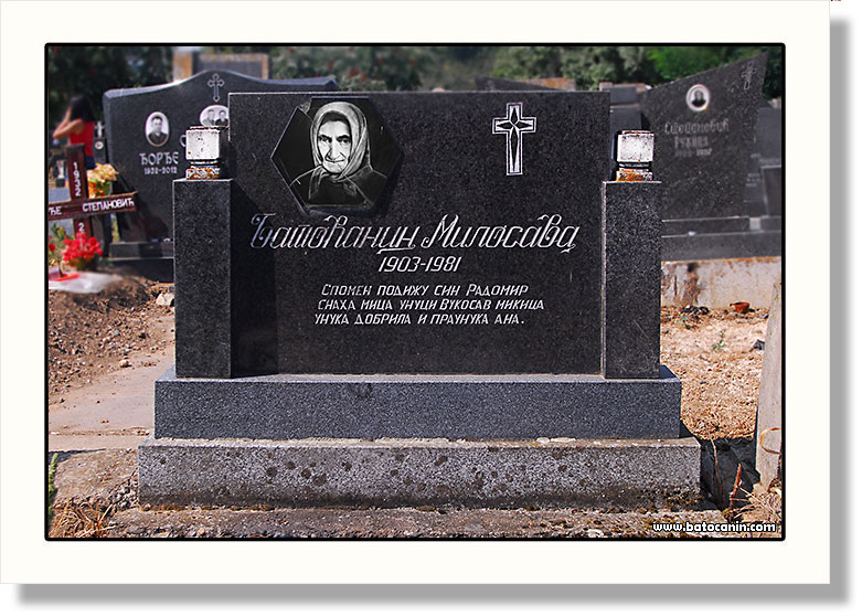 0413 Nadgrobni spomenik Batoćanin Milosave na seoskom groblju u Gornjem Ribniku