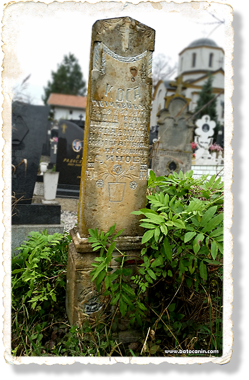0416 Nadgrobni spomenik Perčević Kosare na seoskom groblju u Bučju