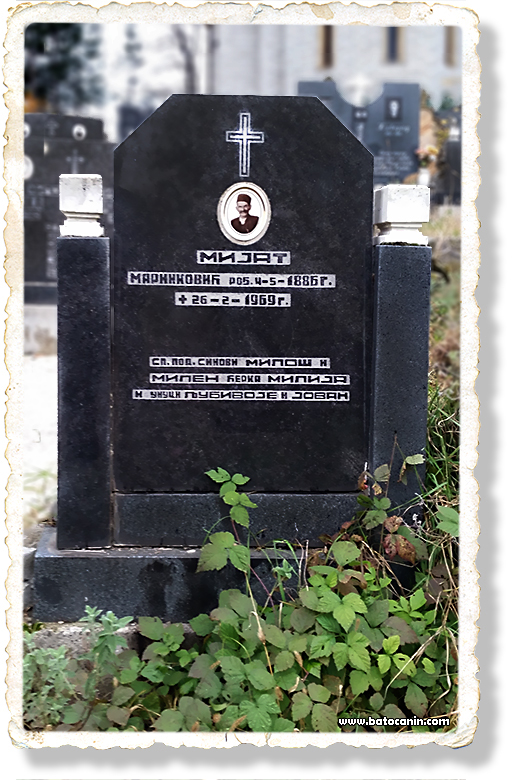 0426 Nadgrobni spomenik Marinković Mijatu na seoskom groblju u Bučju