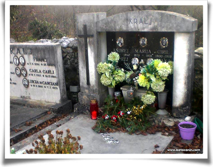 0508 Porodična grobnice familije Kralj na mesnom groblju u Trebićanu u Italiji