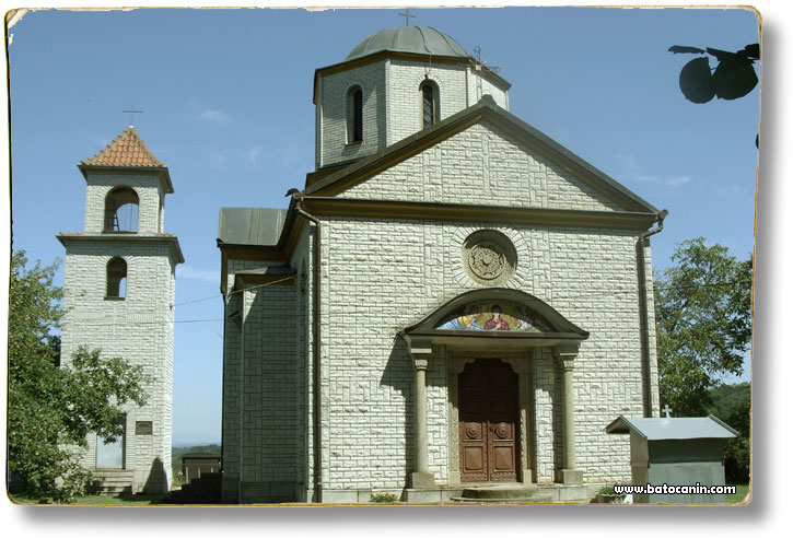 0004 Crkva posvećena uspeću Svete Ane u Bučju.